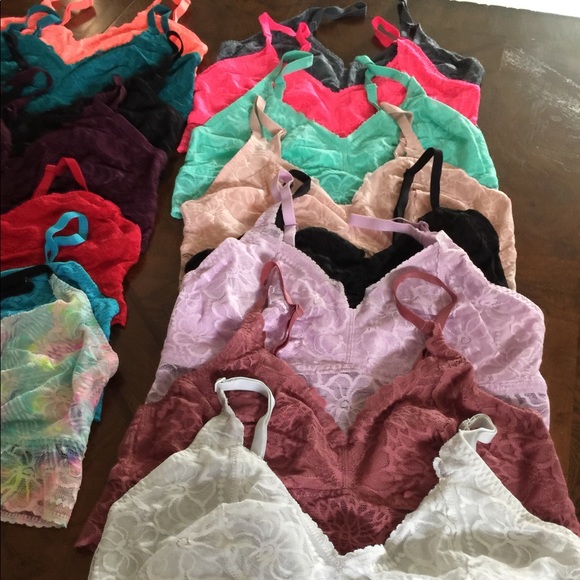 Victoria's Secret Bralettes 15 different colors - Picture 2 of 8